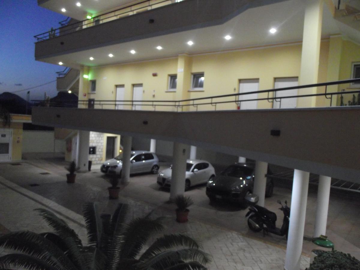 Il Girasole Hotel Terracina Ngoại thất bức ảnh